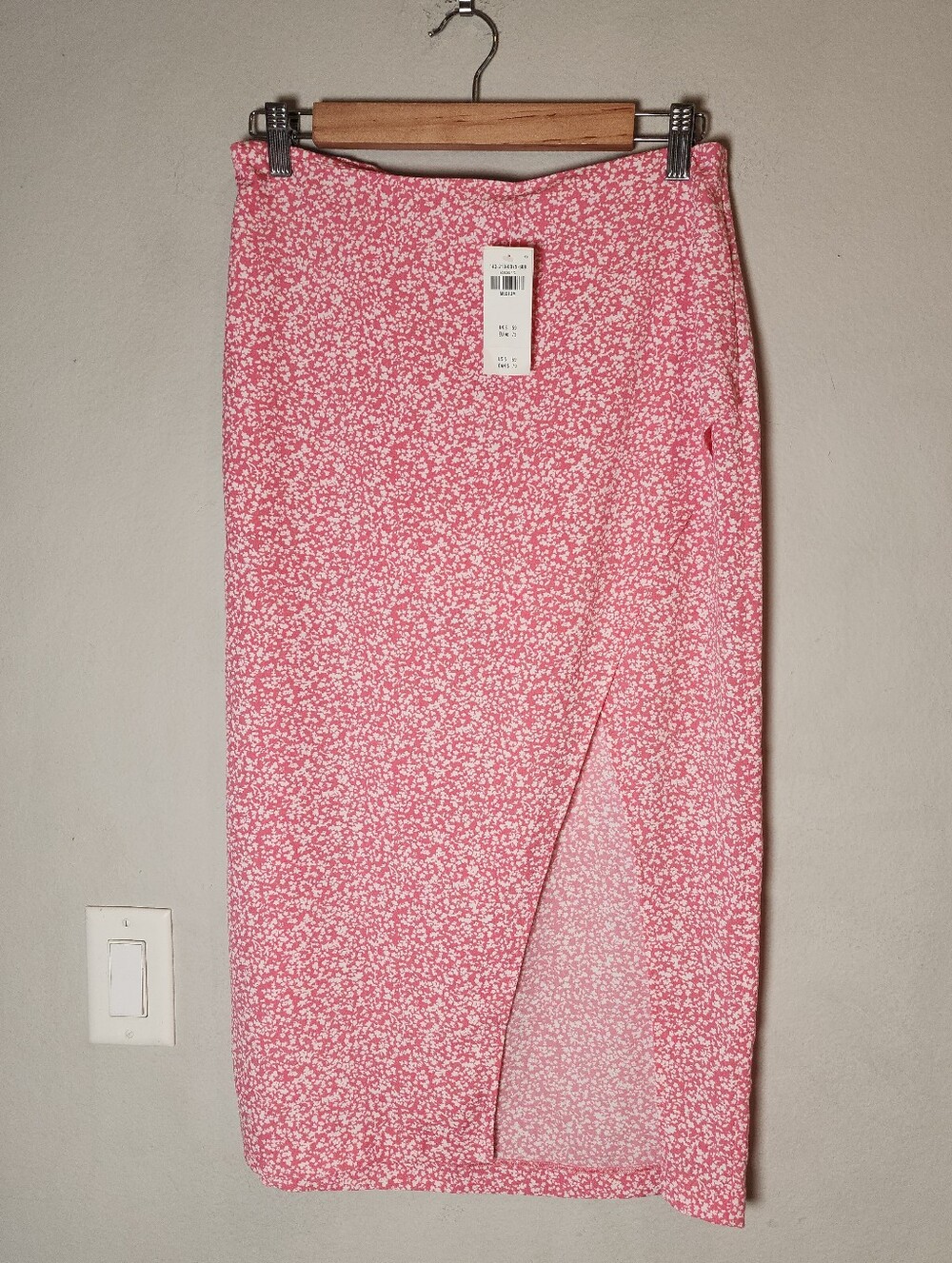 NWT Abercrombie & Fitch Pink Floral Midi Skirt Size Medium Stretch Waist